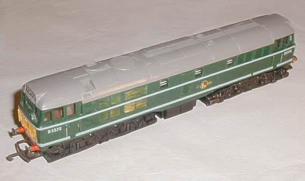 Hornby R357 Brush Diesel Class 31 D5572