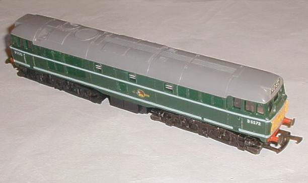 Hornby R357 Brush Diesel Class 31 D5572