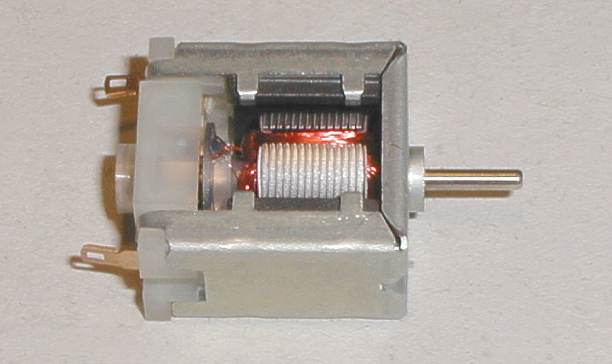 Hornby spares drive gear set X8199 Class 7 motor fitted to a class 7 motor