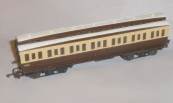 Hornby R332 Short Clerestory Coach GWR 5017