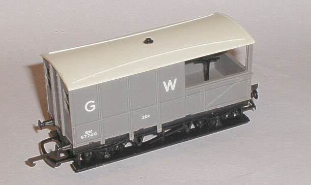 R124A GW Brake Van in grey