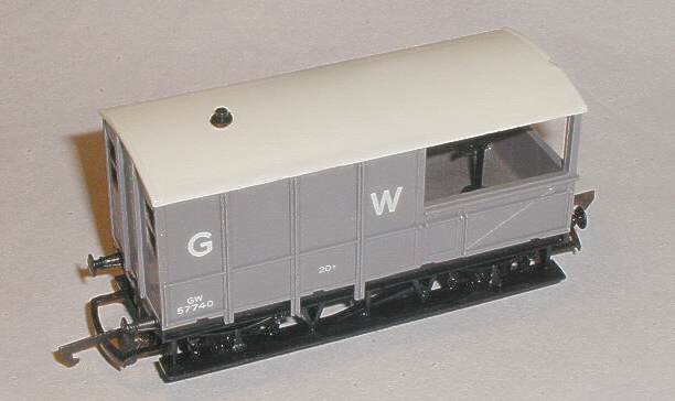 R124 GW Brake Van in grey