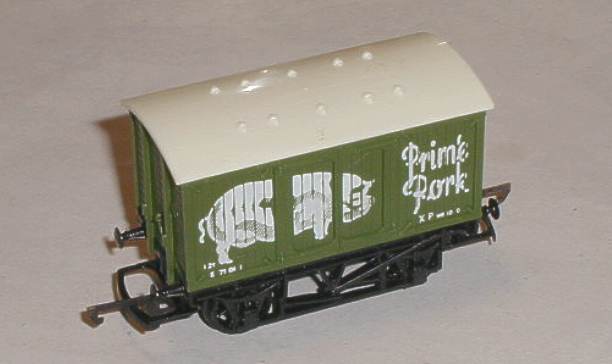 R162 Closed Van Prime Pork