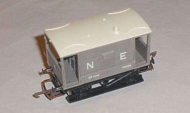 R215_Short_Brake_Van_NE.jpg