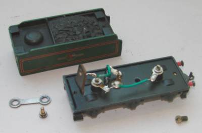 Hornby Dublo tender dismantled