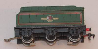 Hornby Dublo tender serviced