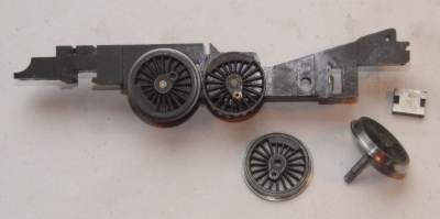Hornby Tri-ang chassis traction magnet removed